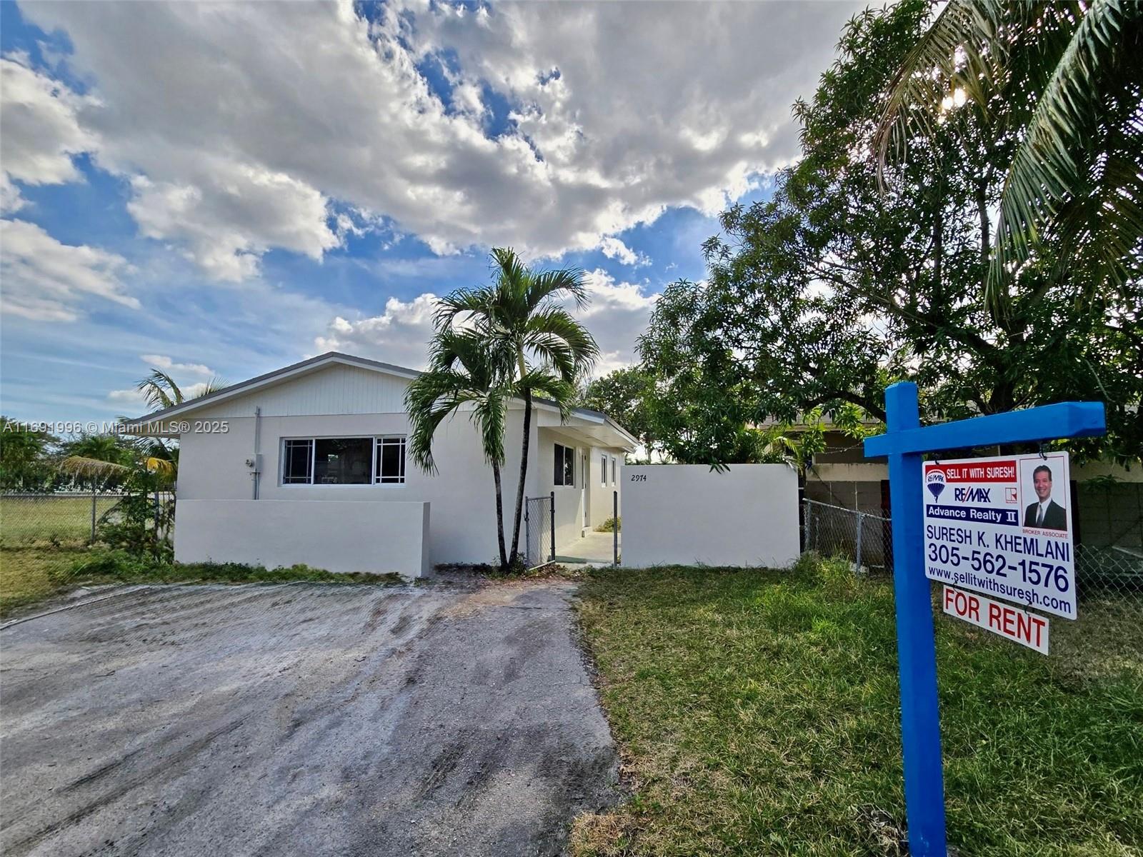 2974 Nw 191st Ter, Miami Gardens, Broward County, Florida - 3 Bedrooms  
1 Bathrooms - 