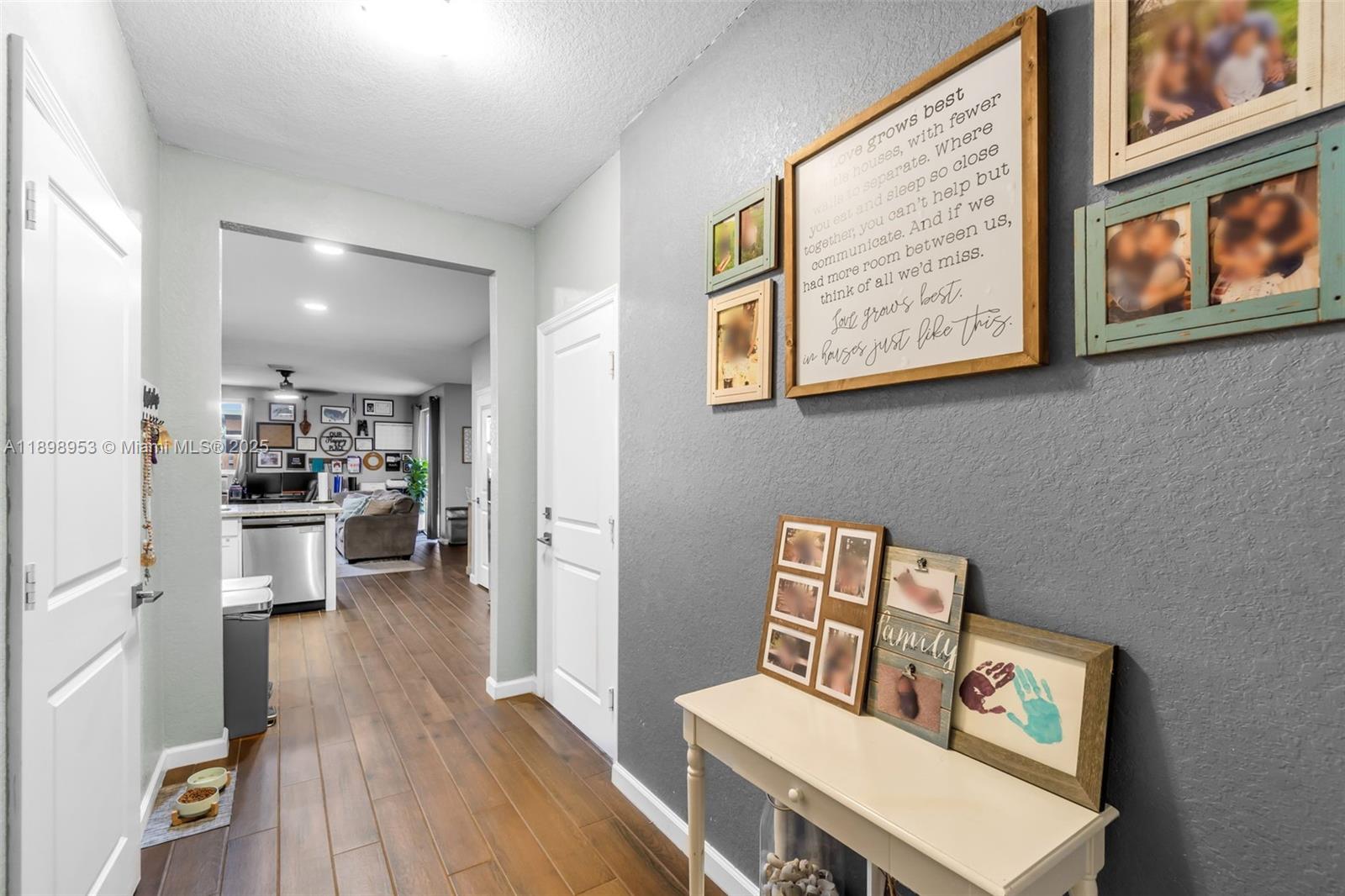 KEYS GARDEN - Residential Lease