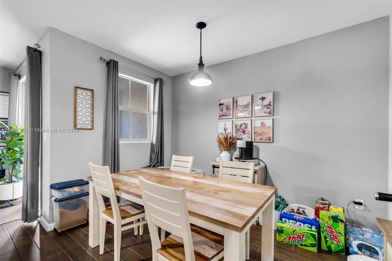 KEYS GARDEN - Residential Lease