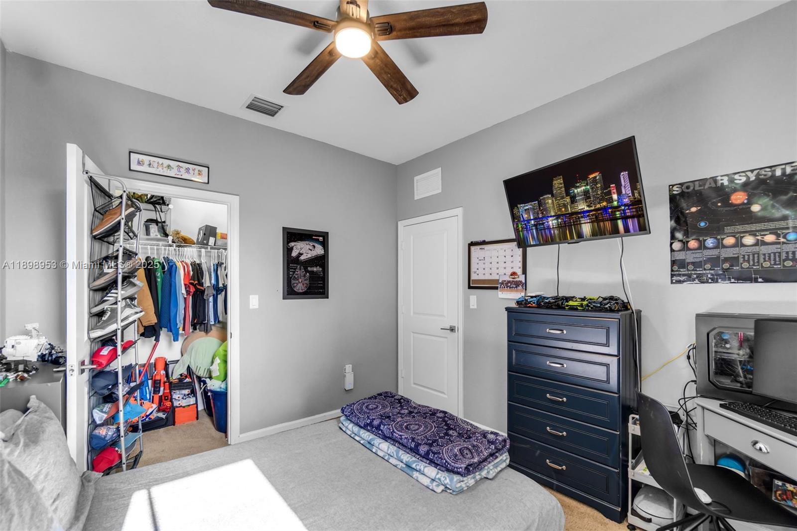 KEYS GARDEN - Residential Lease