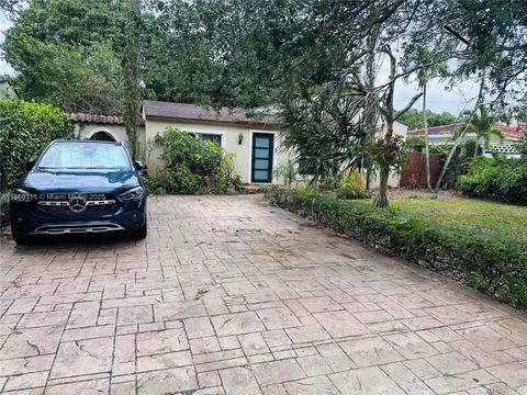4371 SW 14th St Miami FL 33134