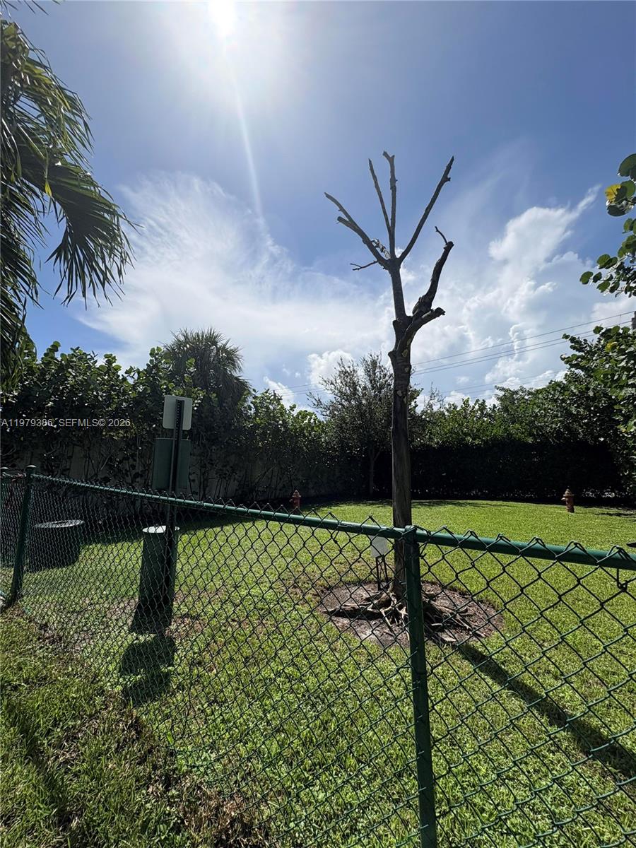 GALLERIA LOFTS CONDO - Residential Lease