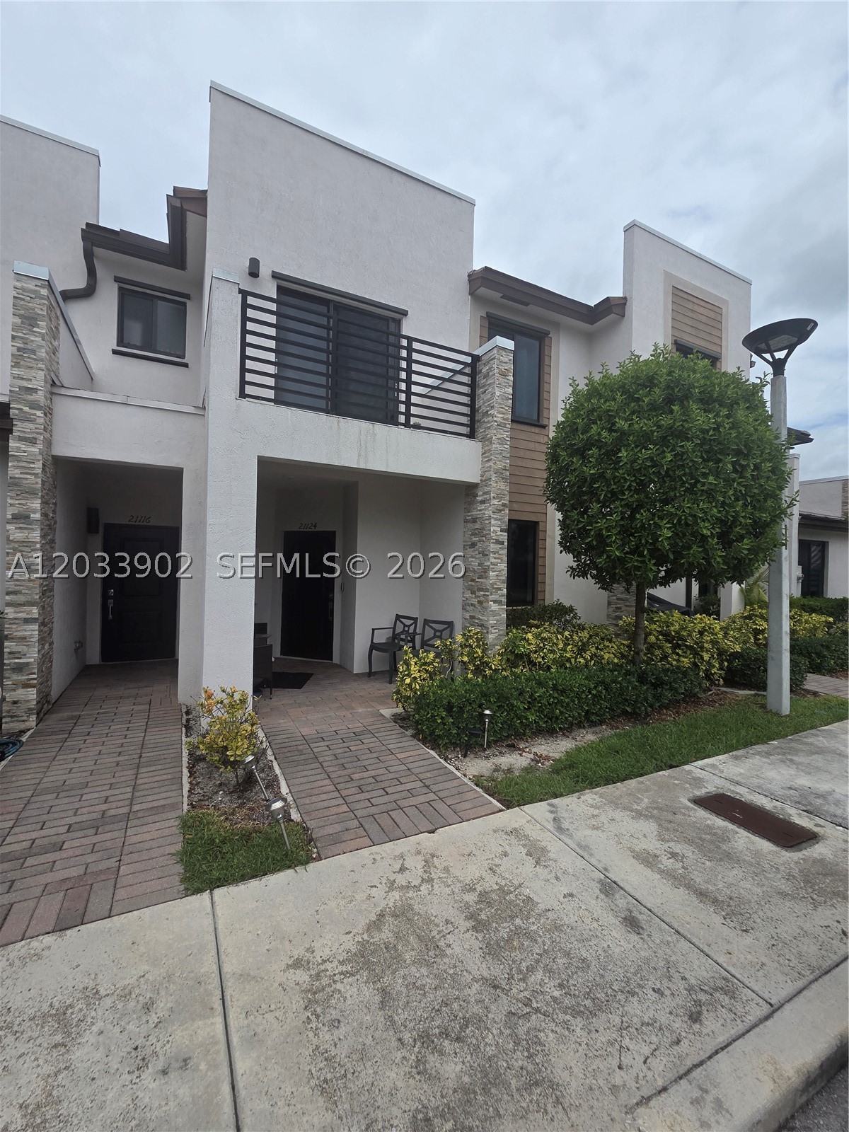 Photo 1 of 17 — 21124 NE 8th Ave, Miami, FL 33179