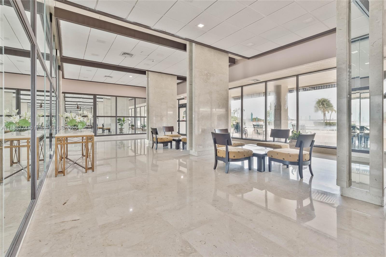 ARLEN HOUSE CONDO - Residential
