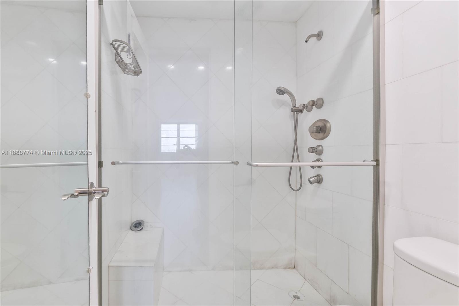 ARLEN HOUSE CONDO - Residential