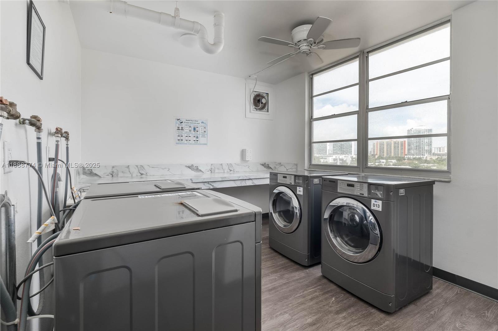 ARLEN HOUSE CONDO - Residential