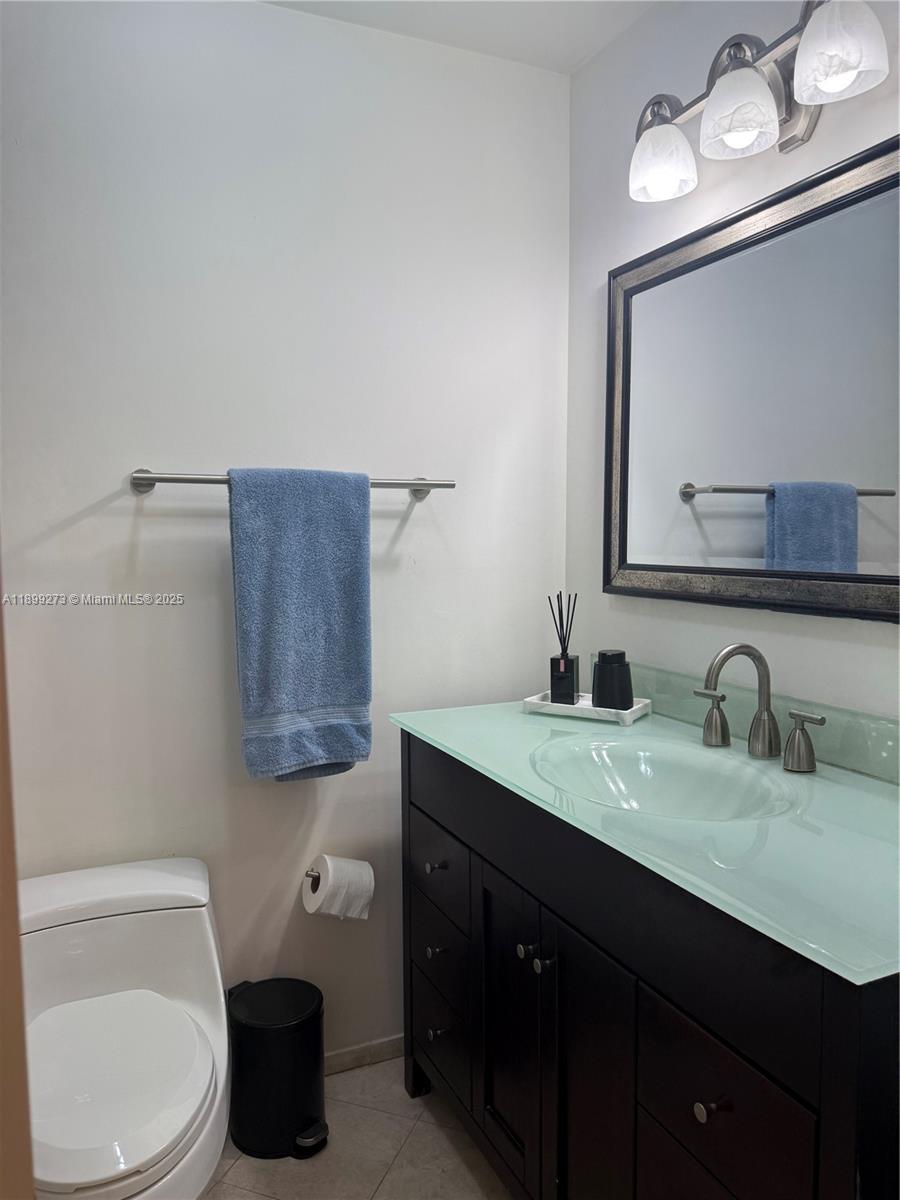 OASIS CONDO NO 3 - Residential Lease