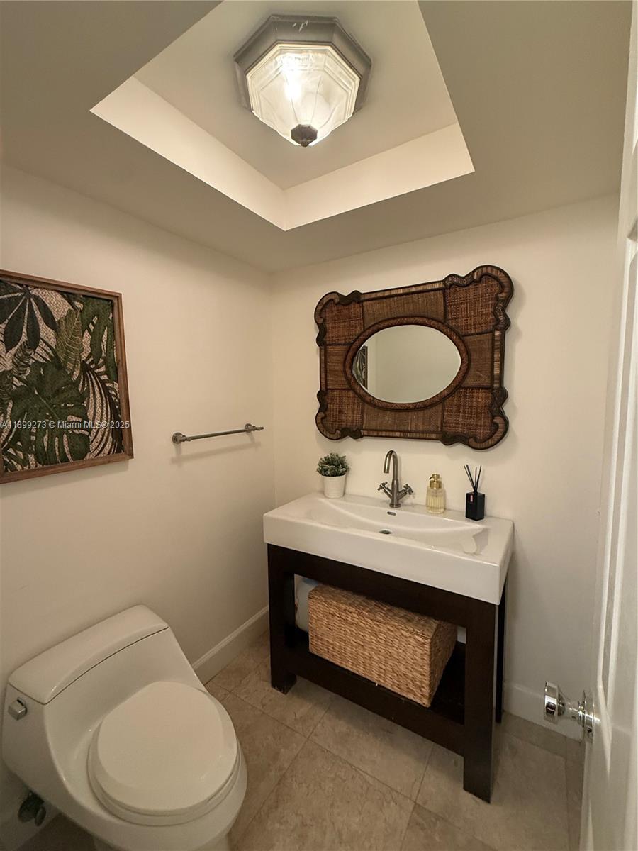 OASIS CONDO NO 3 - Residential Lease