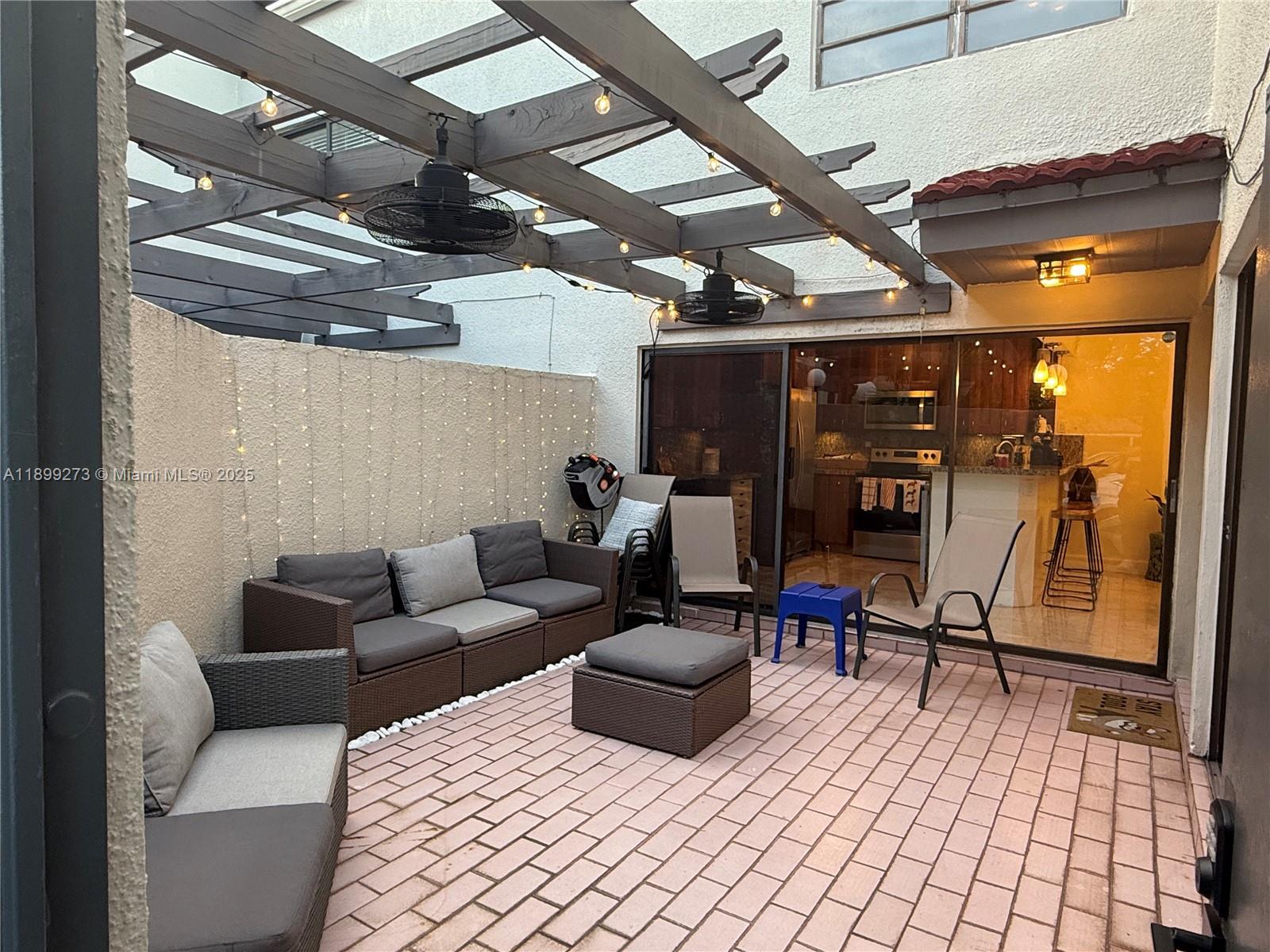 OASIS CONDO NO 3 - Residential Lease