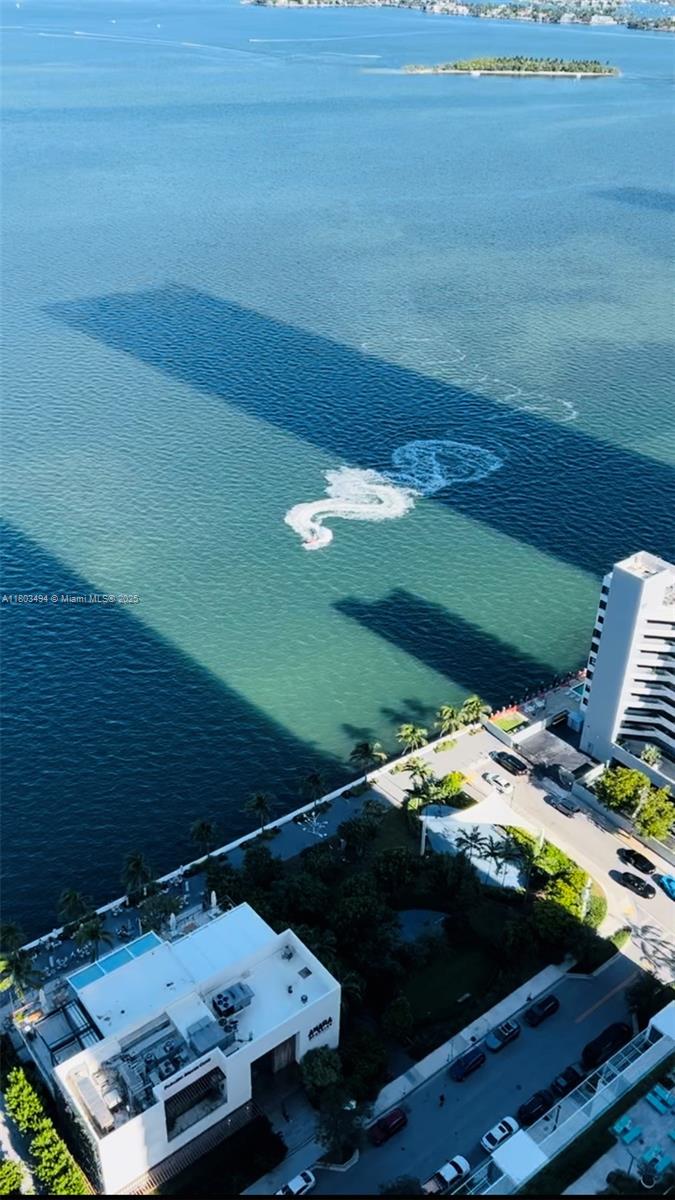 PARAISO BAY CONDO - Residential