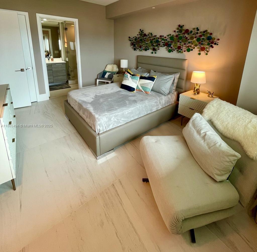 PARAISO BAY CONDO - Residential