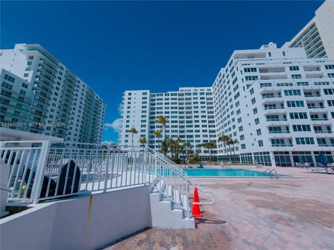 Photo of 5005 Collins Ave #825, Miami Beach, FL 33140 (MLS # A11970601)