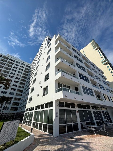 Tiny photo for 5005 Collins Ave #825, Miami Beach, FL 33140 (MLS # A11970601)