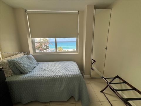 Tiny photo for 5005 Collins Ave #825, Miami Beach, FL 33140 (MLS # A11970601)