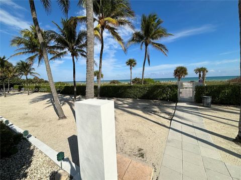 Tiny photo for 5005 Collins Ave #825, Miami Beach, FL 33140 (MLS # A11970601)