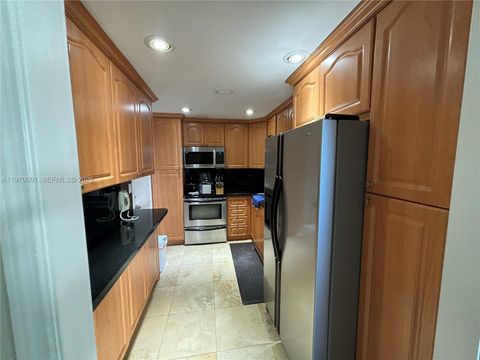 Tiny photo for 5005 Collins Ave #825, Miami Beach, FL 33140 (MLS # A11970601)