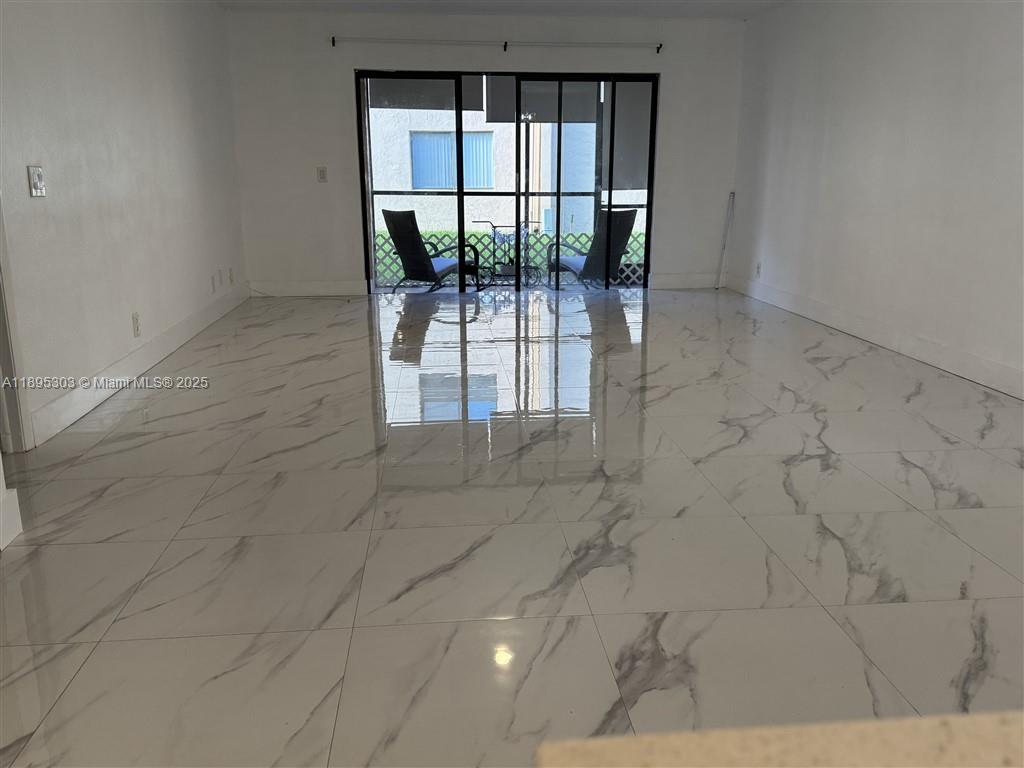 RACQUET CLUB APARTMENTS A - Residential Lease