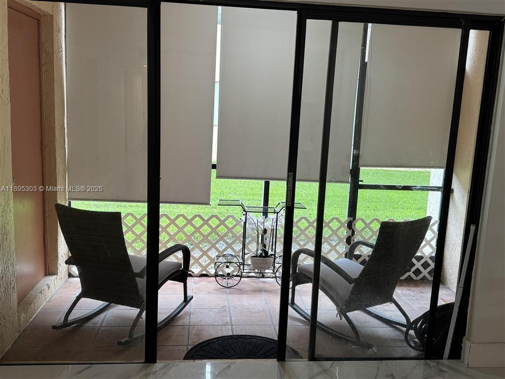 RACQUET CLUB APARTMENTS A - Residential Lease