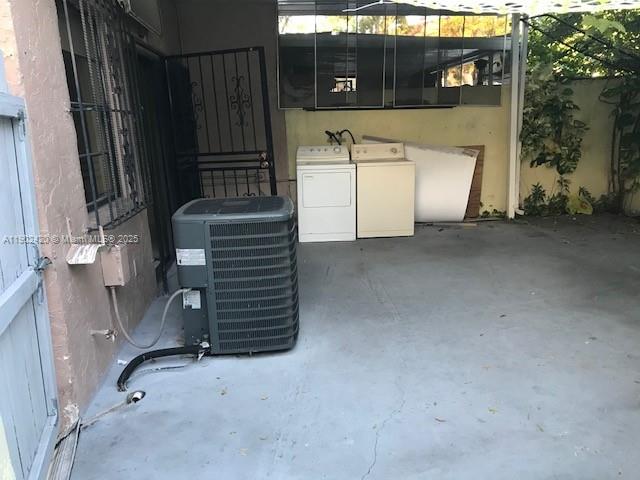 LAGUNA GARDENS CONDO - Residential Lease