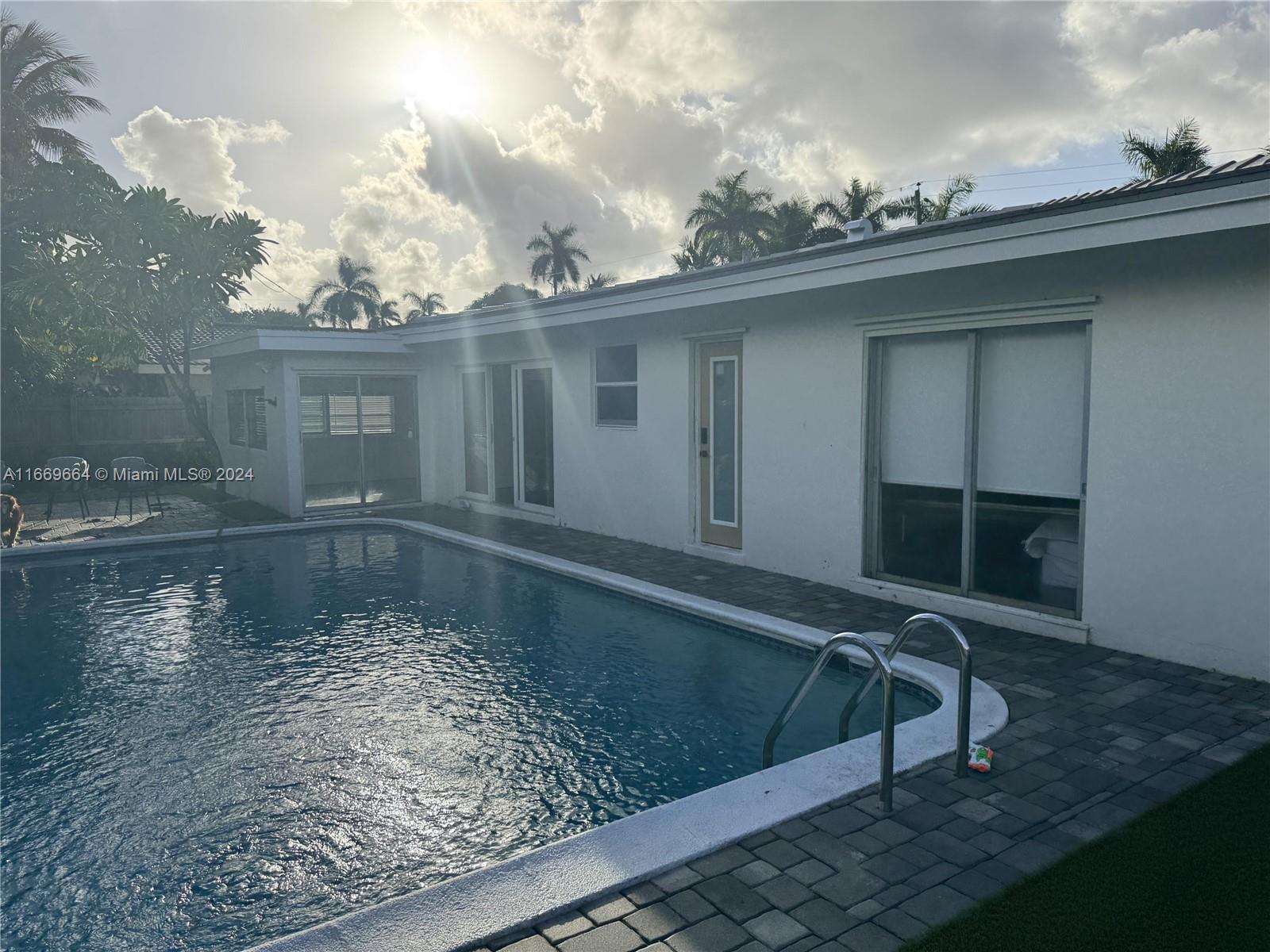 CORAL RIDGE ISLES - Residential Lease