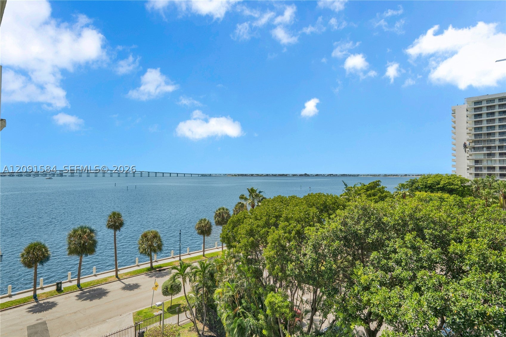 1440 Brickell Bay Dr 604