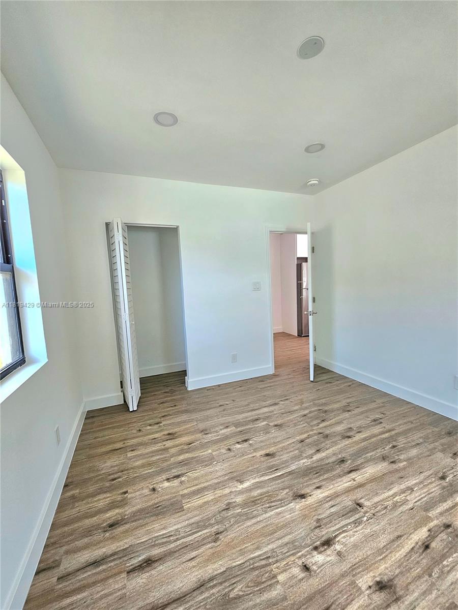 HOLLYWOOD - Residential Lease