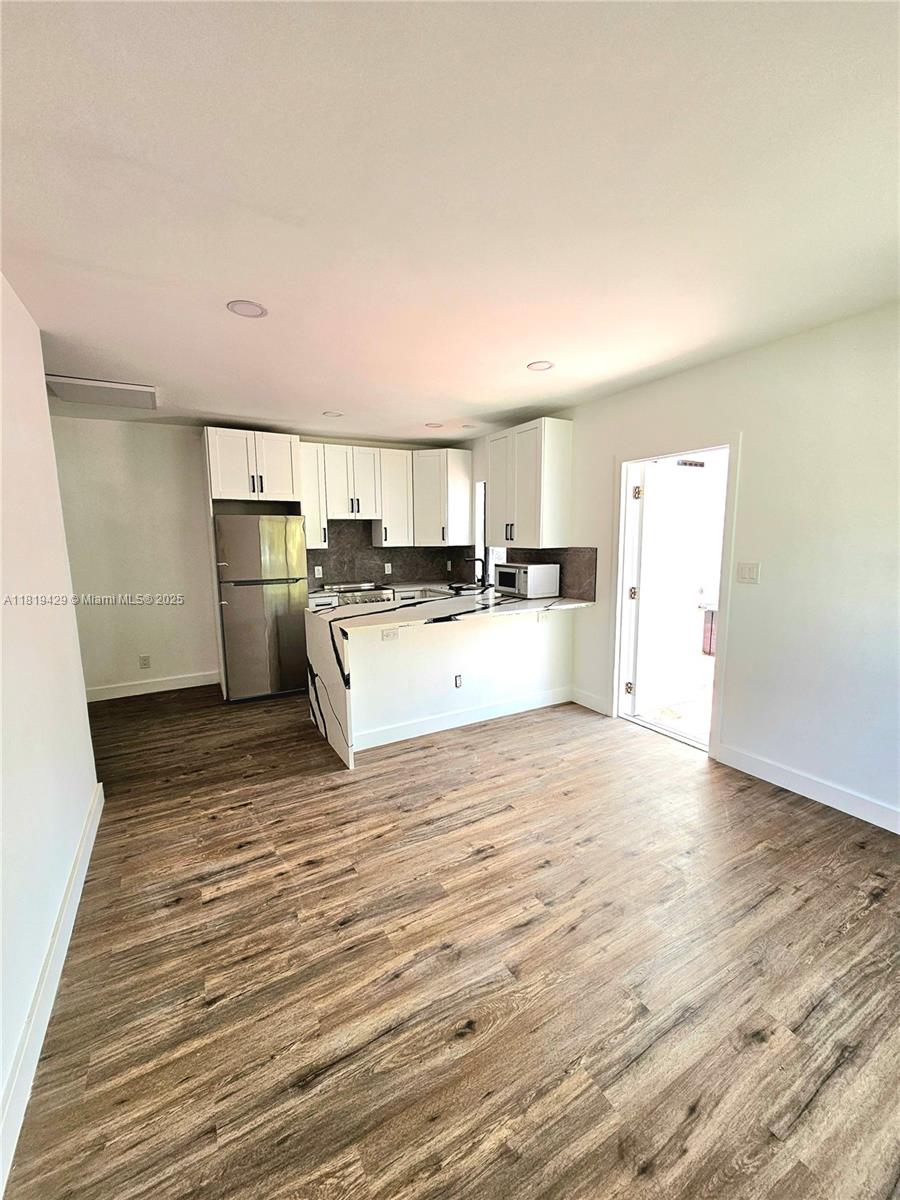 HOLLYWOOD - Residential Lease