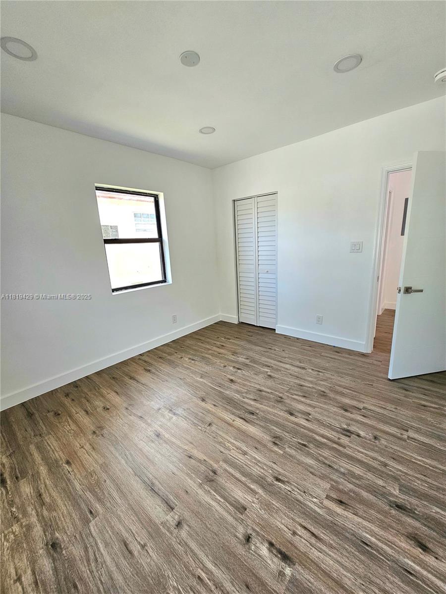 HOLLYWOOD - Residential Lease