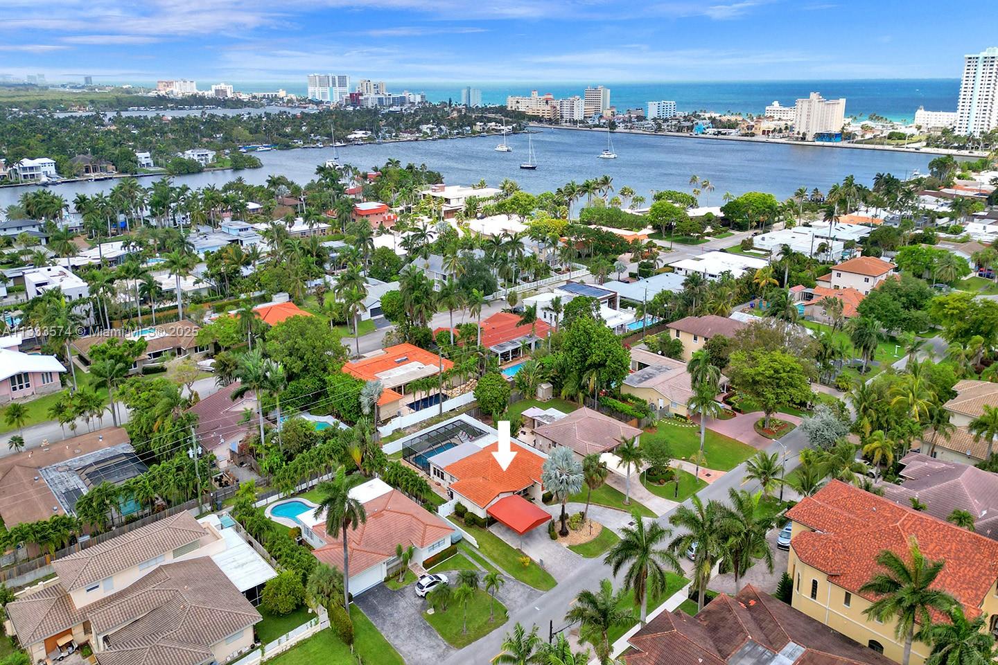 HOLLYWOOD LAKES SECTION - Residential Lease