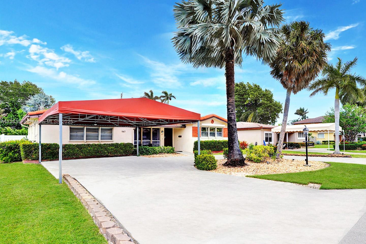 HOLLYWOOD LAKES SECTION - Residential Lease