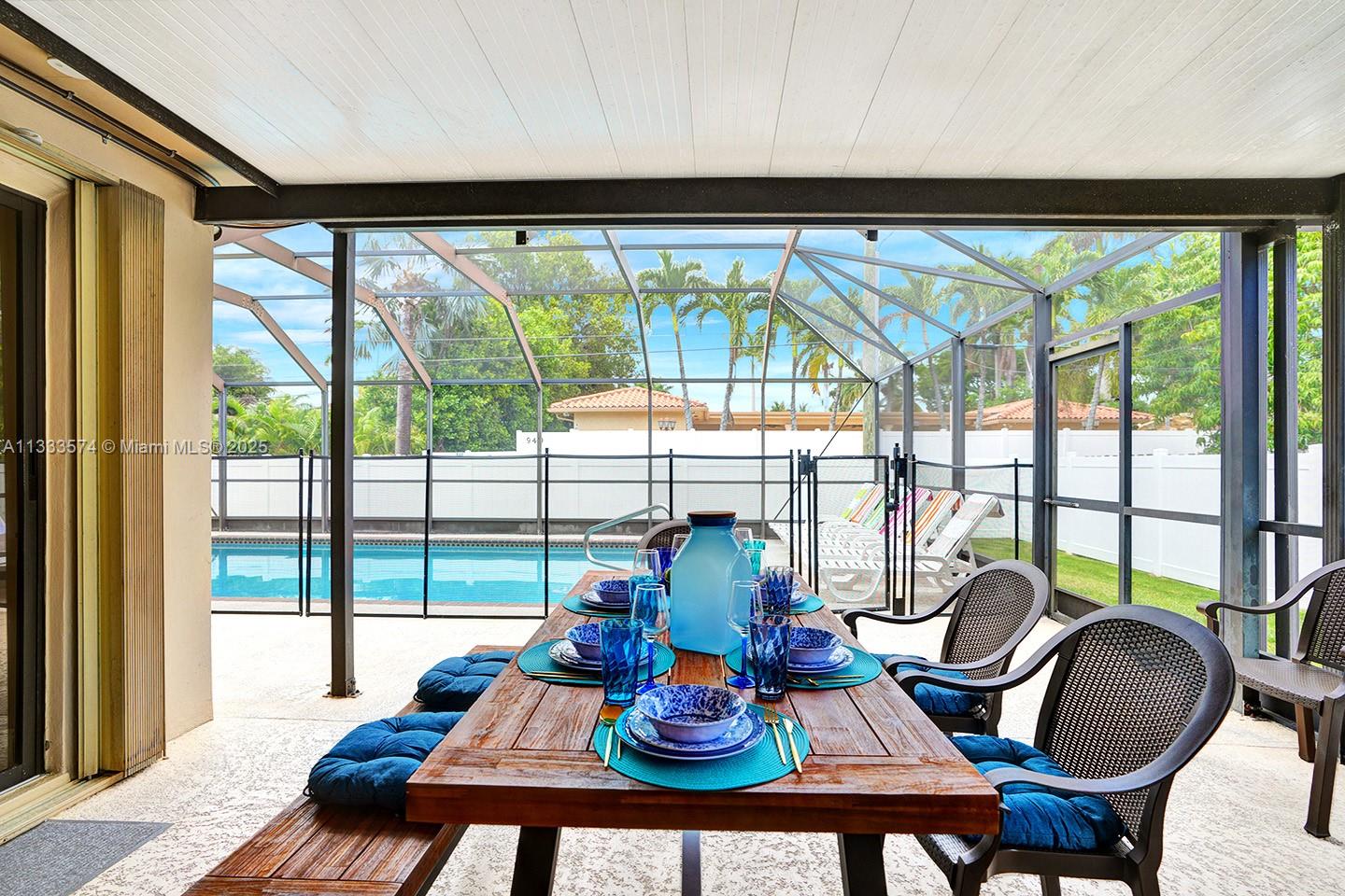 HOLLYWOOD LAKES SECTION - Residential Lease