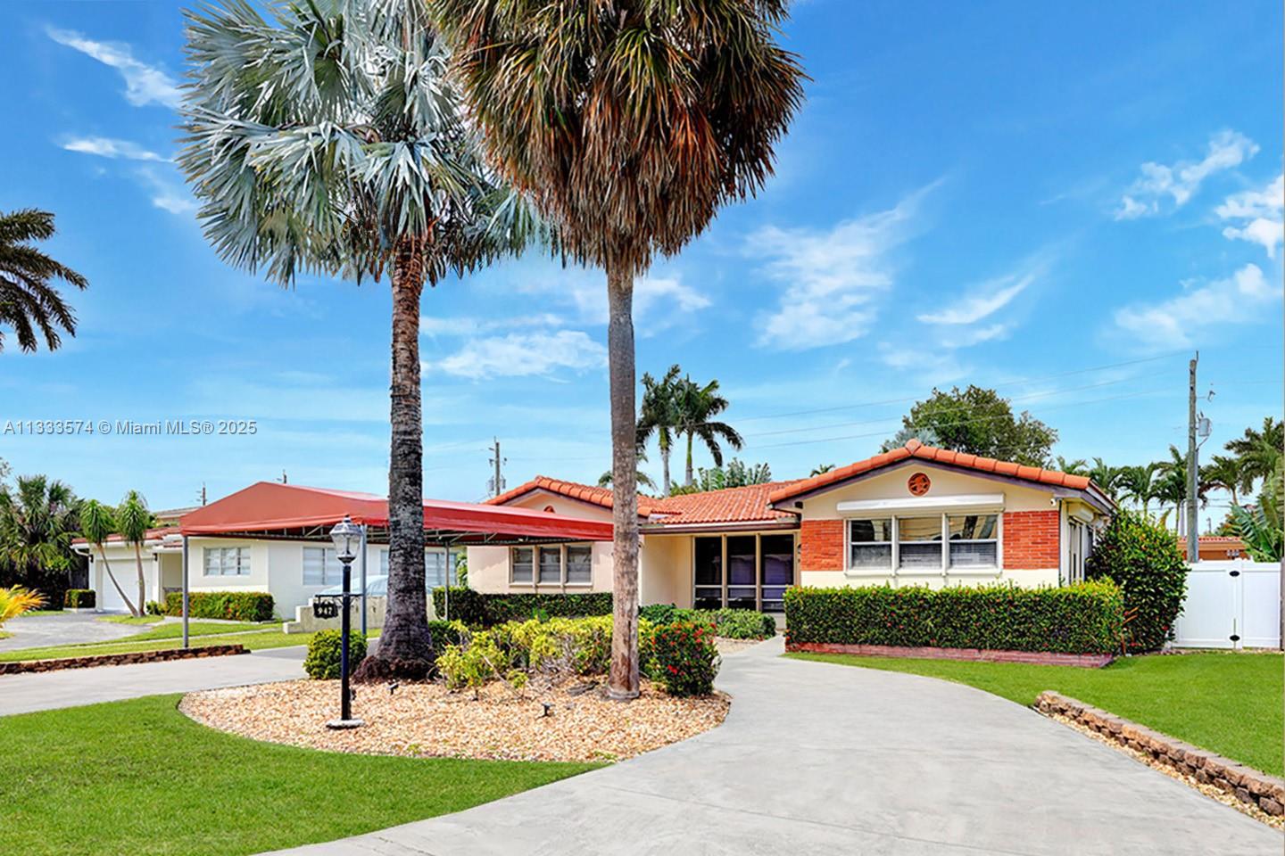 HOLLYWOOD LAKES SECTION - Residential Lease