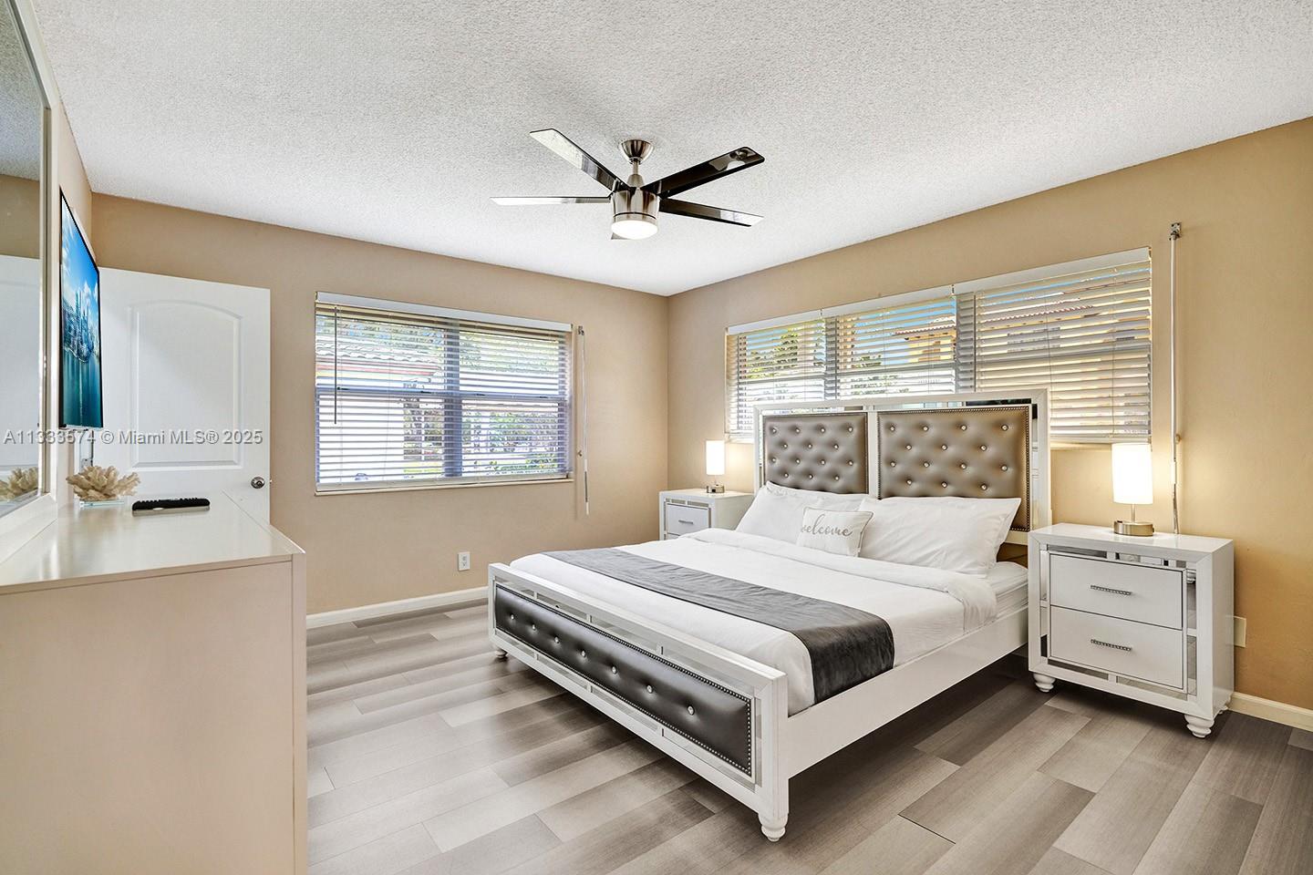 HOLLYWOOD LAKES SECTION - Residential Lease