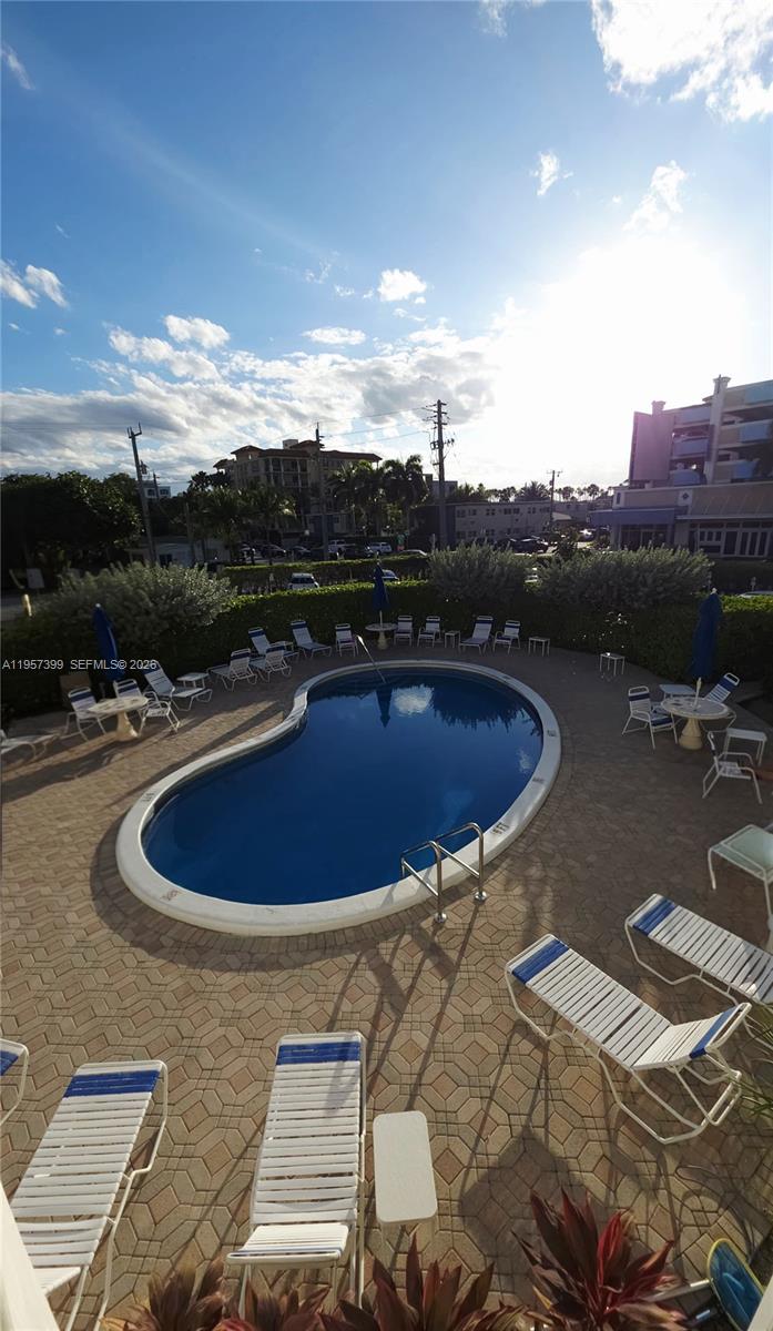 DEERFIELD BUCCANEER CONDO - Residential