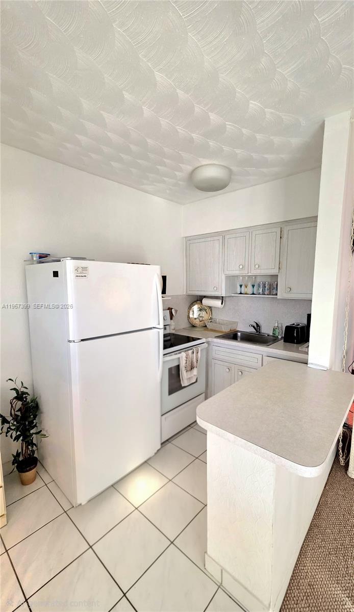 DEERFIELD BUCCANEER CONDO - Residential