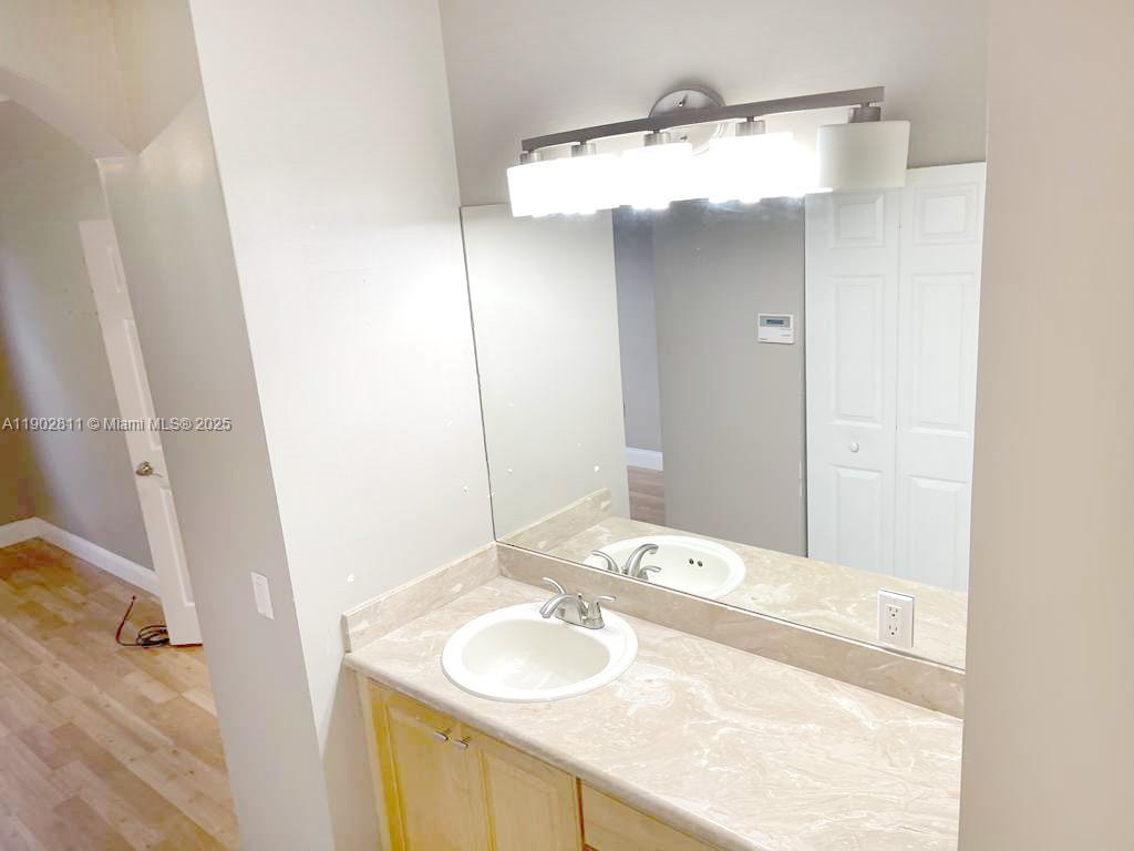 ESCADA - Residential