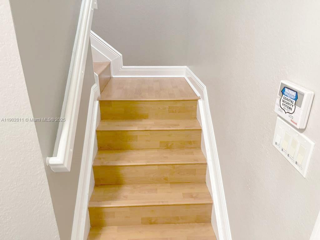 ESCADA - Residential