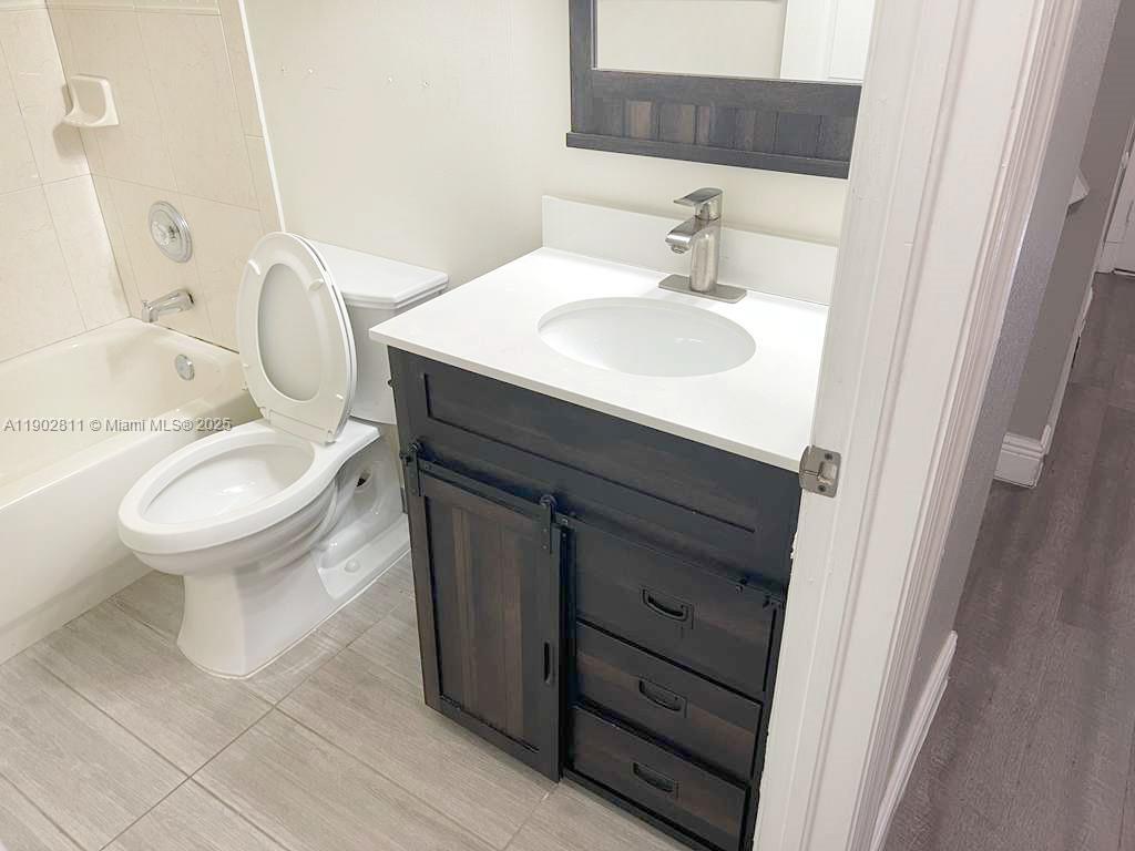 ESCADA - Residential