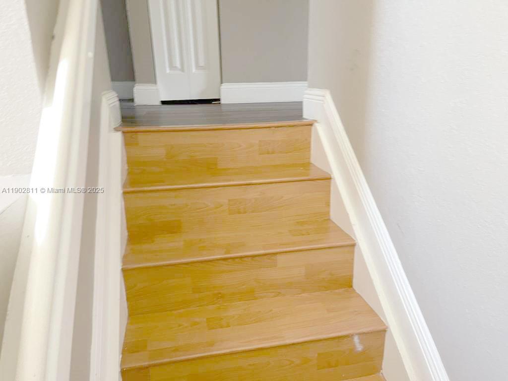 ESCADA - Residential