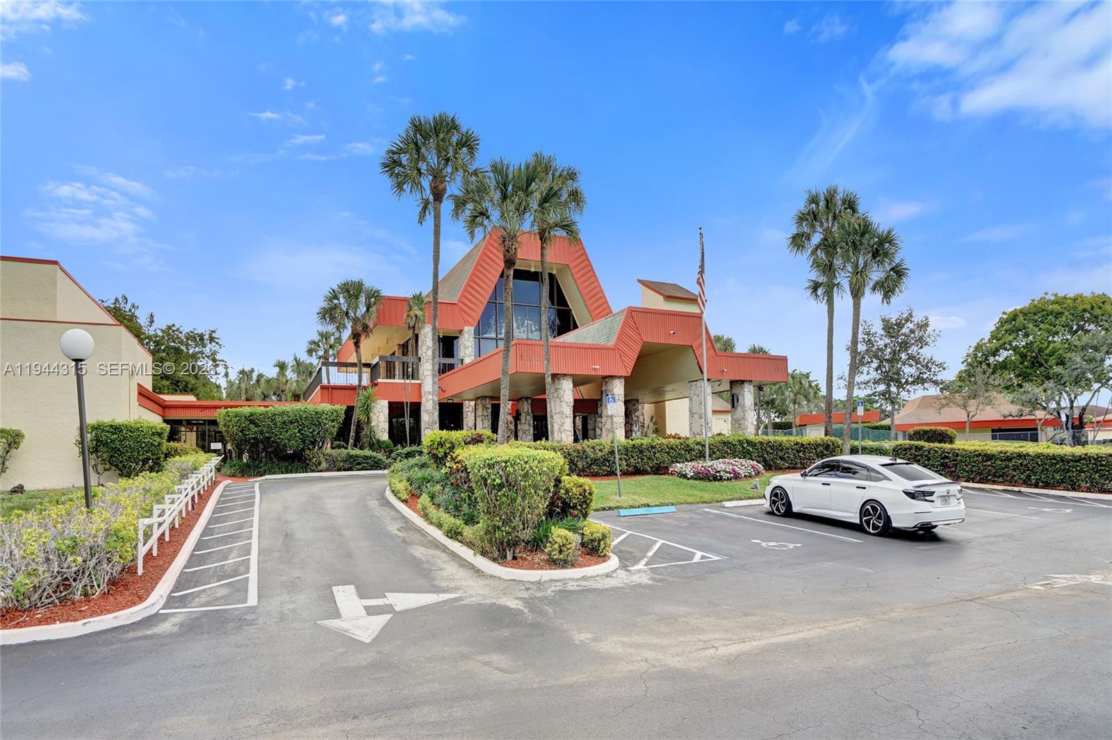 HOLIDAY SPRINGS VILLAGE 1 - Residential