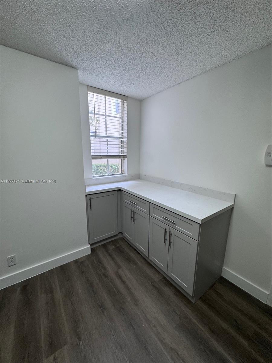 SECTORS 3 & 4 BOUNDARY PL - Residential Lease