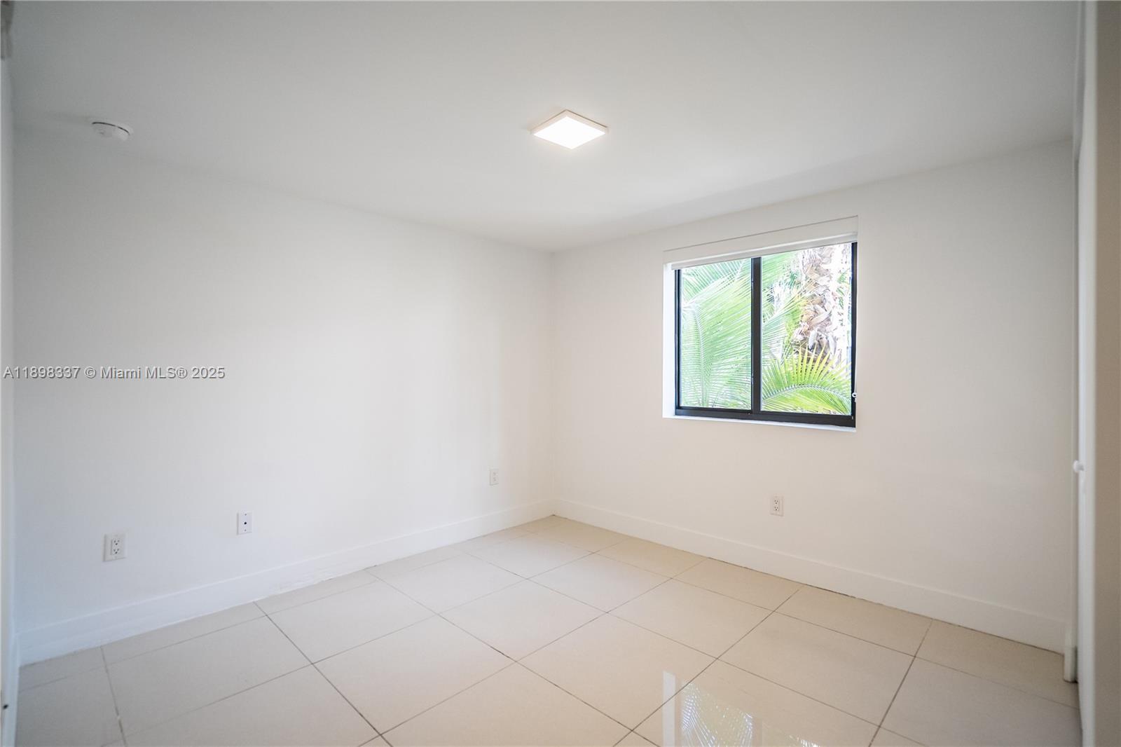 ISLE OF NORMANDY - Residential Lease