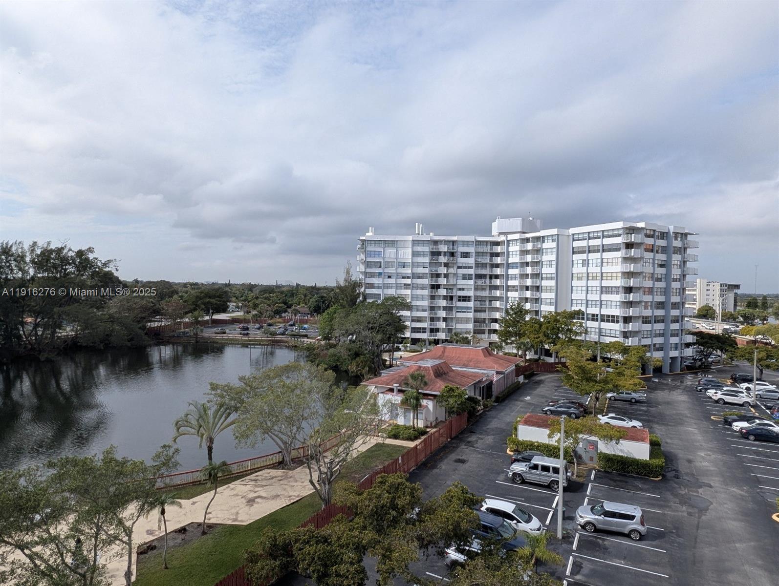 WILSHIRE CONDO - Residential
