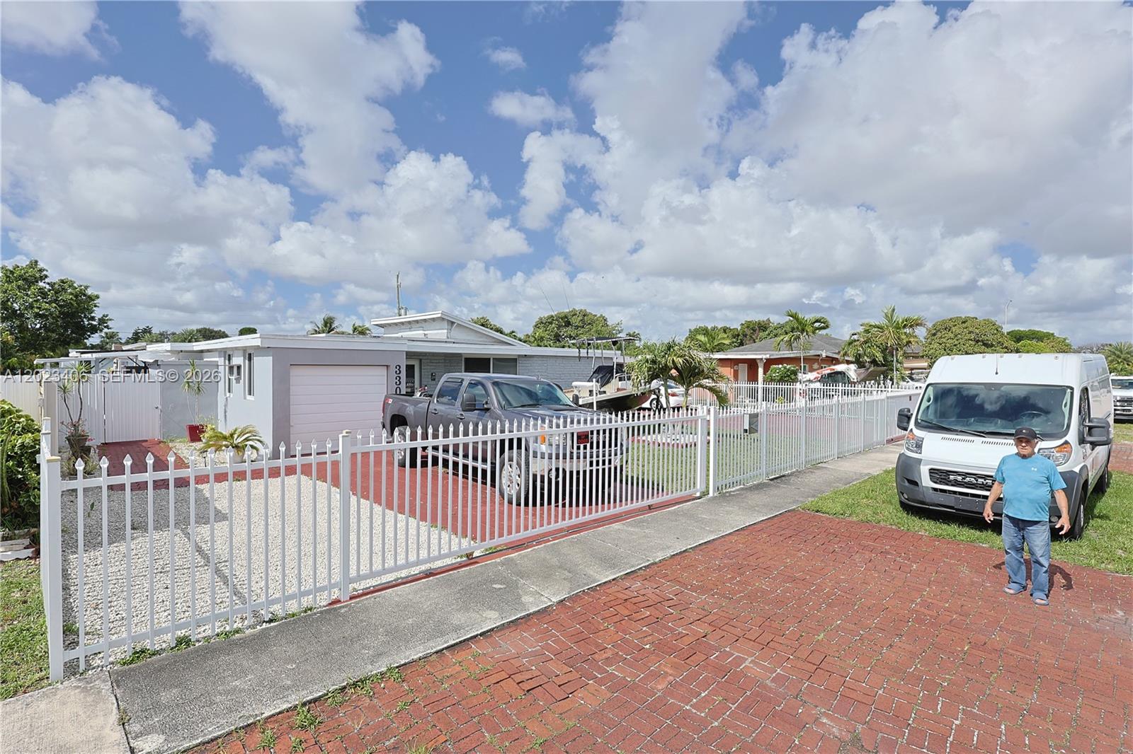 ANDREWS PARK - Residential