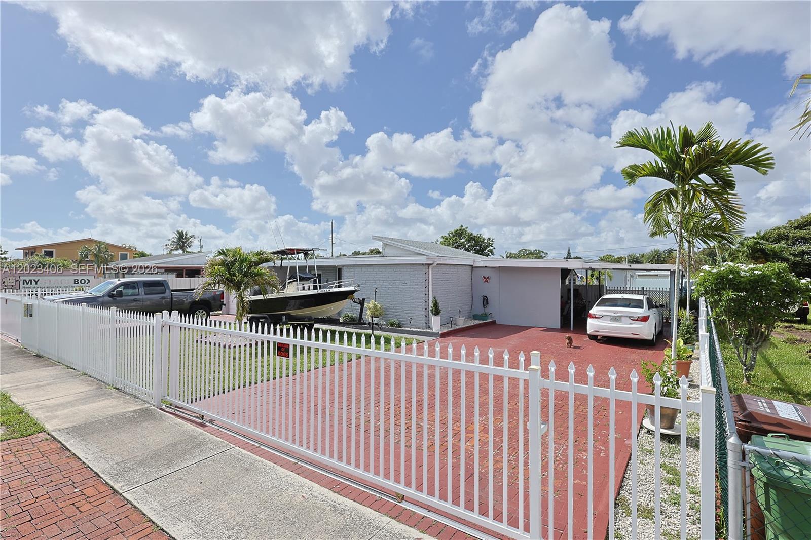 ANDREWS PARK - Residential
