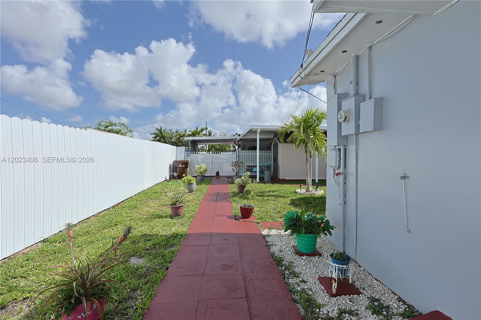 ANDREWS PARK - Residential