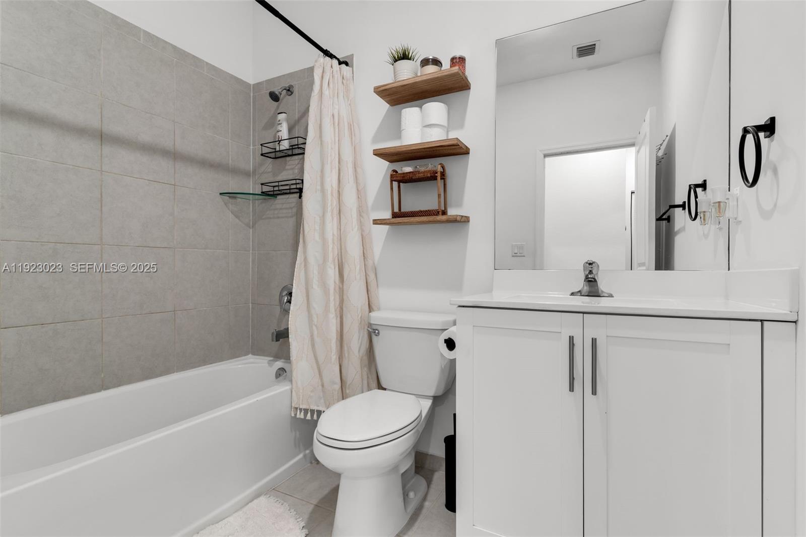 ALLAPATTAH GDNS - Residential