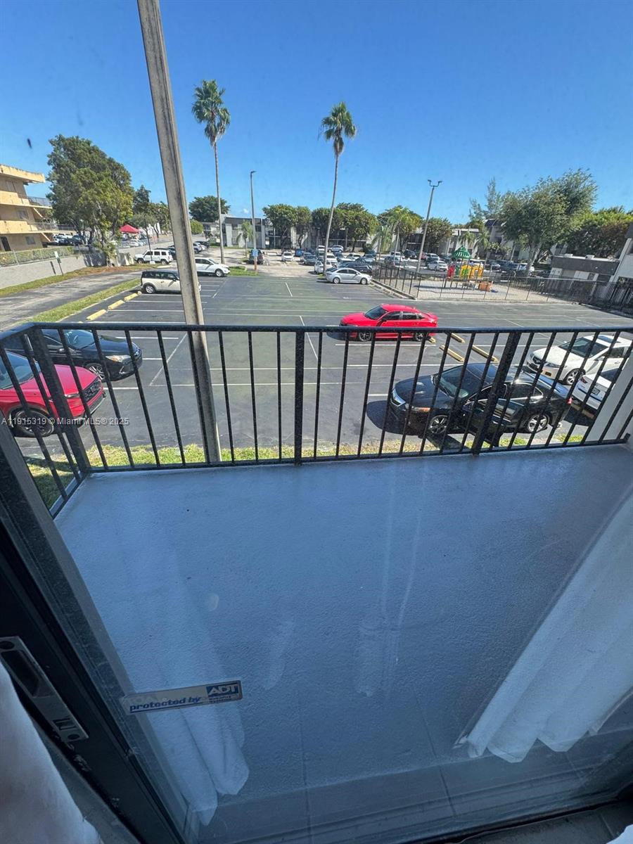 NOB HILL WEST CONDO - Residential