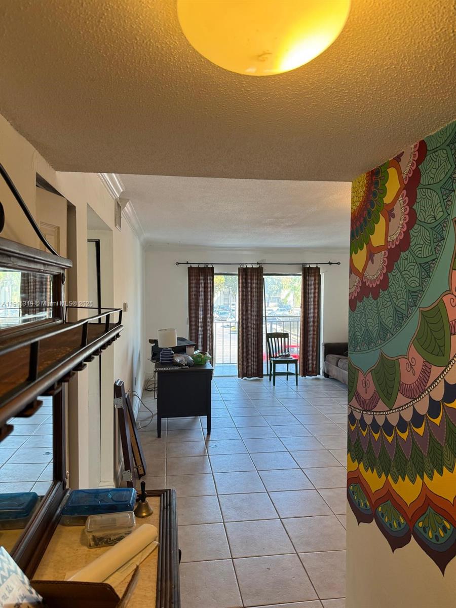 NOB HILL WEST CONDO - Residential