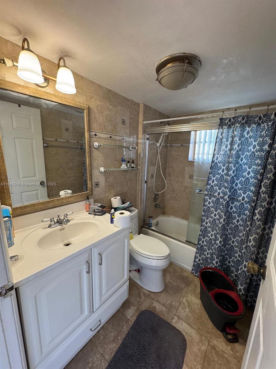 NOB HILL WEST CONDO - Residential